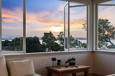 Photo of property in 76 St Michaels Avenue, Point Chevalier, Auckland, 1022
