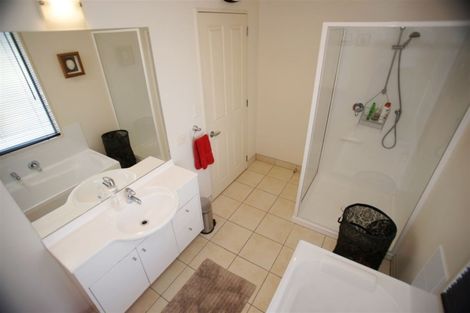 Photo of property in 1 Bayliss Close, Northwood, Christchurch, 8051