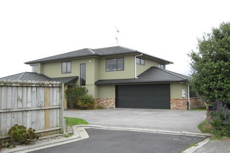 Photo of property in 12 Watervista Place, Mangere Bridge, Auckland, 2022