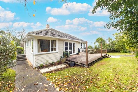 Photo of property in 72 Colwill Road, Massey, Auckland, 0614