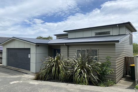 Photo of property in 8 Diosma Place, Botany Downs, Auckland, 2010