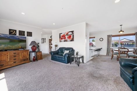 Photo of property in 44 Gardenia Drive, Mount Maunganui, 3116