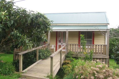 Photo of property in 475 Albert Street, Coromandel, 3506