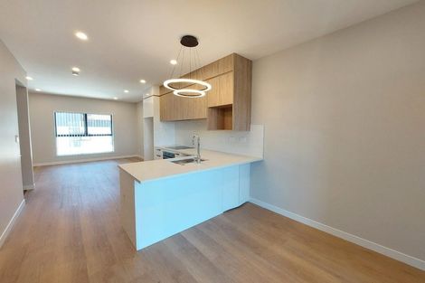 Photo of property in 1/10 Newington Road, Henderson, Auckland, 0612