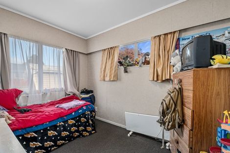 Photo of property in 2 Sequoia Crescent, Owhata, Rotorua, 3010