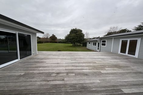 Photo of property in 171 Boord Crescent, Kumeu, 0891