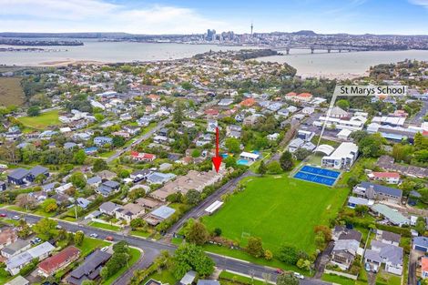 Photo of property in 3/57 Gladstone Road, Northcote, Auckland, 0627