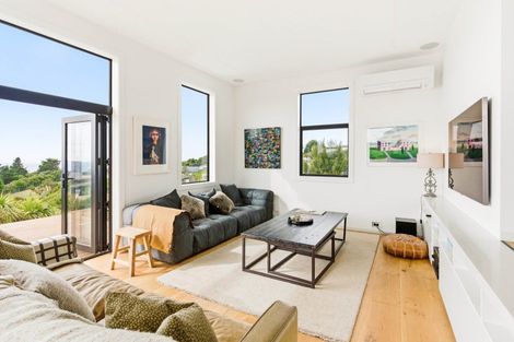 Photo of property in 5 Highgrove, Saint Clair, Dunedin, 9012