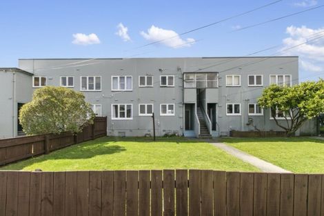 Photo of property in 2/28 Scholefield Street, Petone, Lower Hutt, 5012
