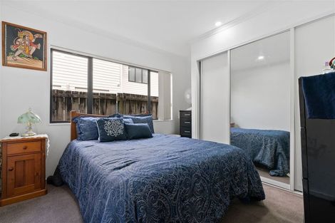 Photo of property in 36 Kenderdine Road, Papatoetoe, Auckland, 2025