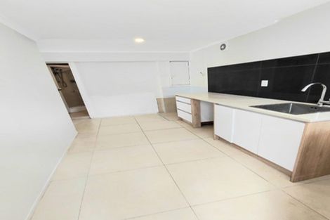 Photo of property in 86d Kelman Road, Kelston, Auckland, 0602