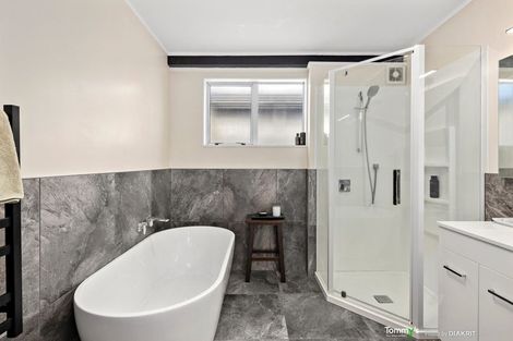 Photo of property in 58 Rangoon Street, Khandallah, Wellington, 6035