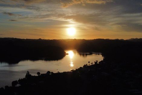 Photo of property in 21 Kakariki Road, Ngunguru, Whangarei, 0173