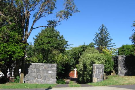 Photo of property in 7a Tiri Road, Takapuna, Auckland, 0620