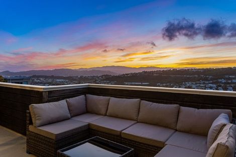 Photo of property in 81 Nevay Road, Miramar, Wellington, 6022