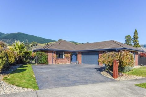 Photo of property in 20 Woodstock Place, Stoke, Nelson, 7011