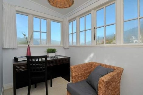 Photo of property in 79 Parkvale Road, Karori, Wellington, 6012