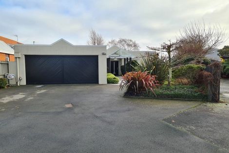 Photo of property in 5 Priorsford Court, Avonhead, Christchurch, 8042