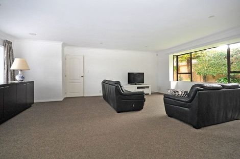 Photo of property in 1/20 Seneca Court, Golflands, Auckland, 2013