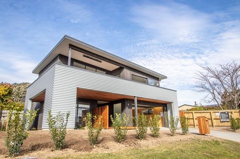 Photo of property in 75 Seddon Street, Waikanae, 5036