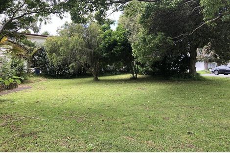 Photo of property in 43 Mayfair Crescent, Mairangi Bay, Auckland, 0630