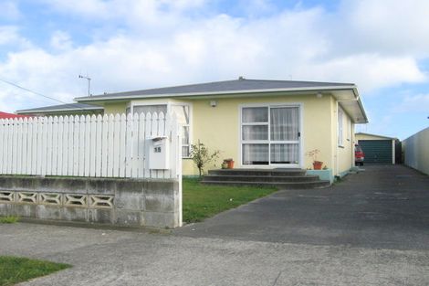 Photo of property in 15 Attlee Place, Feilding, 4702