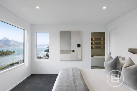 Photo of property in 16 Peregrine Place, Queenstown, 9300