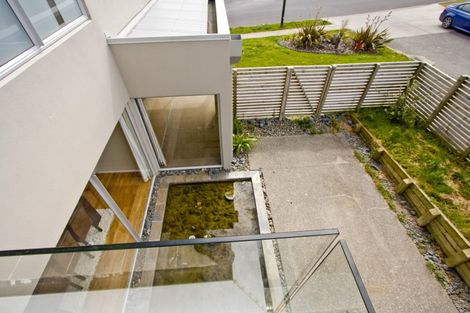 Photo of property in 3 Harrowglen Drive, Northcross, Auckland, 0632