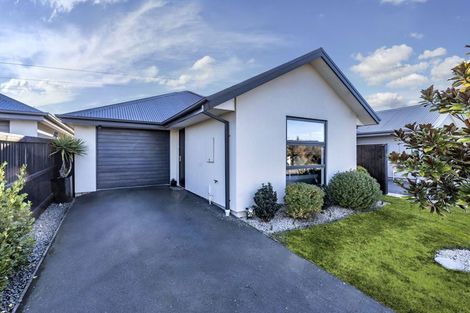Photo of property in 10 Helmore Street, Rangiora, 7400