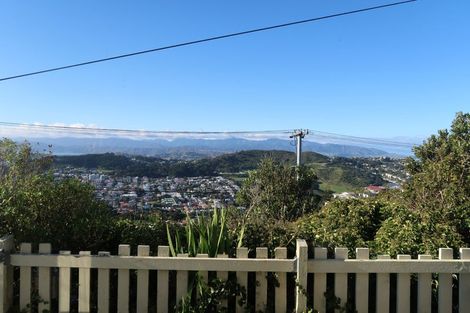 Photo of property in 168 The Ridgeway, Mornington, Wellington, 6021