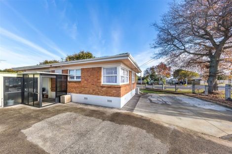 Photo of property in 1/1 Selwyn Road, Manurewa, Auckland, 2102