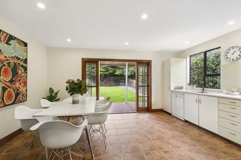 Photo of property in 25 Happy Valley Road, Owhiro Bay, Wellington, 6023