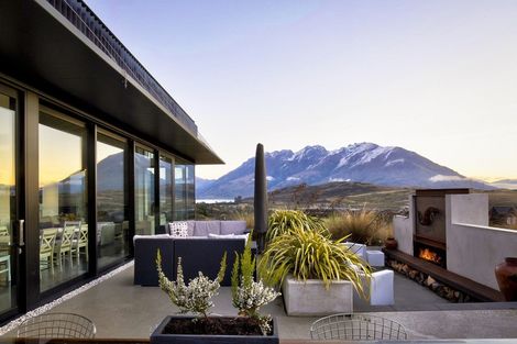 Photo of property in 52 Orford Drive, Jacks Point, Queenstown, 9371