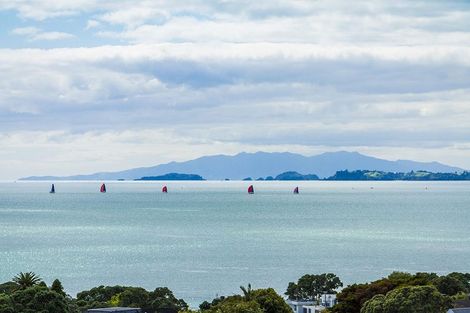 Photo of property in 4/90 Kitchener Road, Milford, Auckland, 0620