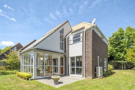 Photo of property in 2/251 Memorial Avenue, Burnside, Christchurch, 8053