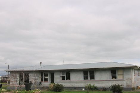 Photo of property in 28 Herrington Street, Foxton, 4814