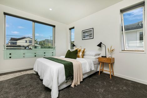 Photo of property in 35a Waiake Street, Torbay, Auckland, 0630