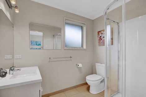 Photo of property in 5 Faber Place, Inglewood, 4330