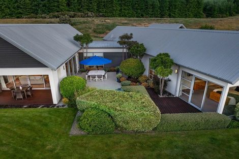 Photo of property in 70 Forest Heights, Wanaka, 9305