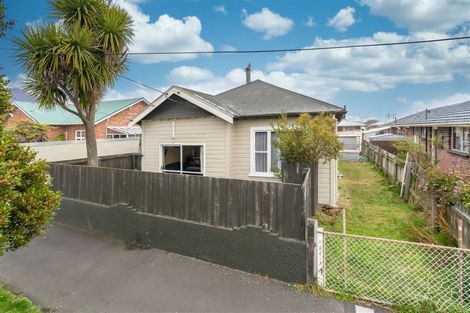 Photo of property in 28-30 Freyberg Street, Saint Kilda, Dunedin, 9012