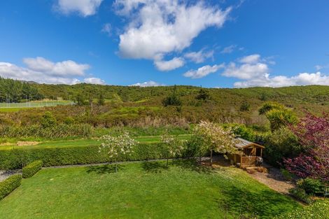 Photo of property in 27 Glentui Place, Waikawa, Picton, 7220