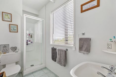 Photo of property in 6 Portland Street, Welcome Bay, Tauranga, 3112