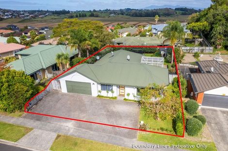 Photo of property in 33 Ayrshire Drive, Grandview Heights, Hamilton, 3200