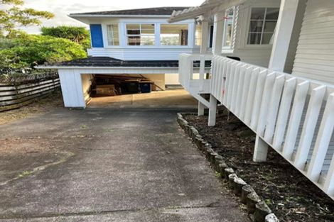 Photo of property in 1/520 Beach Road, Murrays Bay, Auckland, 0630