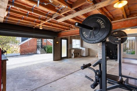 Photo of property in 29 Glen Road, Mornington, Dunedin, 9011