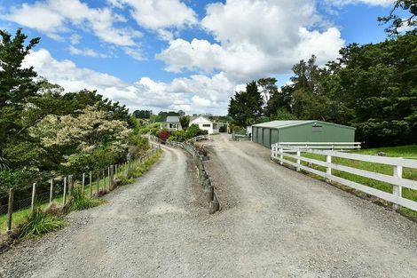 Photo of property in 167 Anderson Road, Helensville, 0875