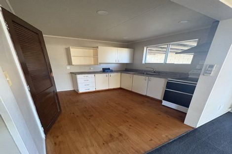 Photo of property in 43 Michael Road, Paraparaumu Beach, Paraparaumu, 5032