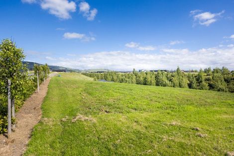 Photo of property in 15 Chatfield Lane, Aokautere, Palmerston North, 4471