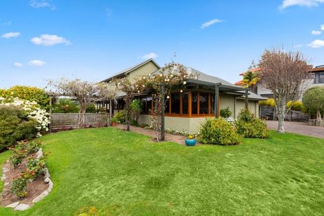 Photo of property in 14 Cobbe Place, Pomare, Rotorua, 3015