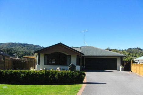 Photo of property in 17 Westvale Drive, Greymouth, 7805